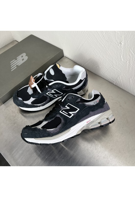 New Balance 2002R Protection Pack - Black / Grey - M2002RDJ